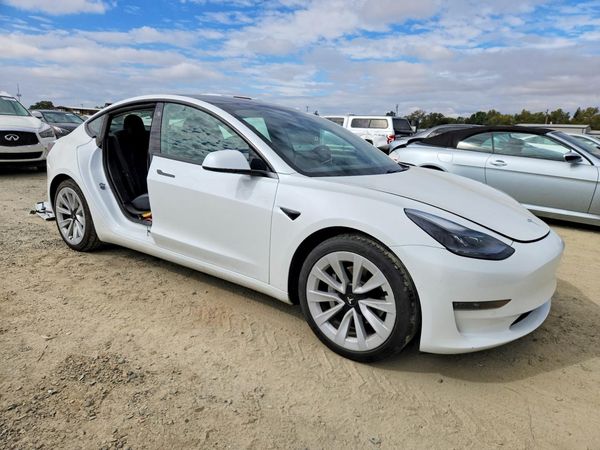 2021 TESLA MODEL 3