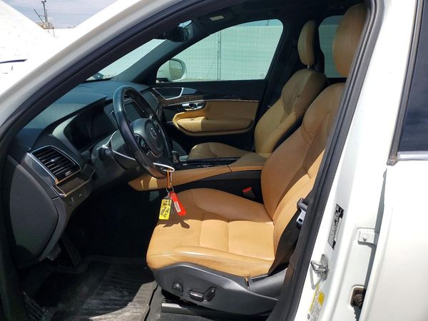 2017 VOLVO 1SX Momentum