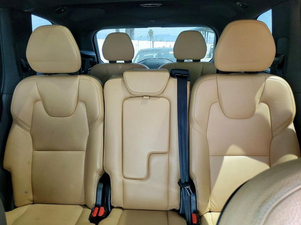 2017 VOLVO 1SX Momentum