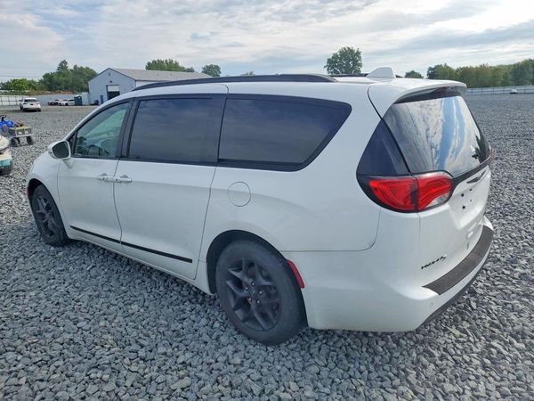 2019 CHRYSLER PACIFICA
