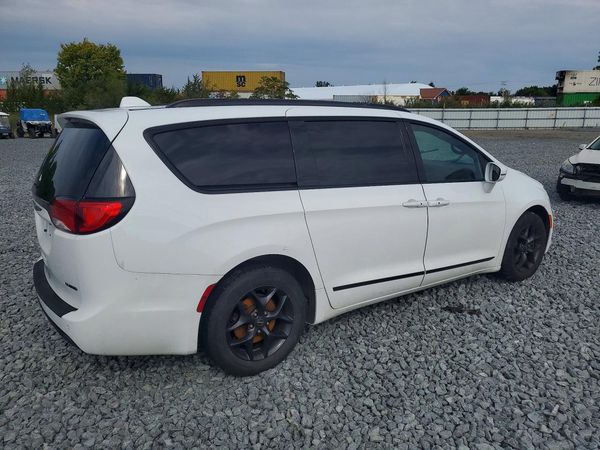 2019 CHRYSLER PACIFICA