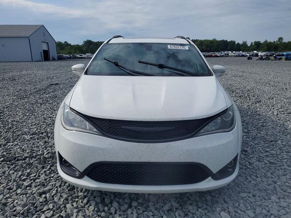 2019 CHRYSLER PACIFICA