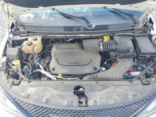 2019 CHRYSLER PACIFICA