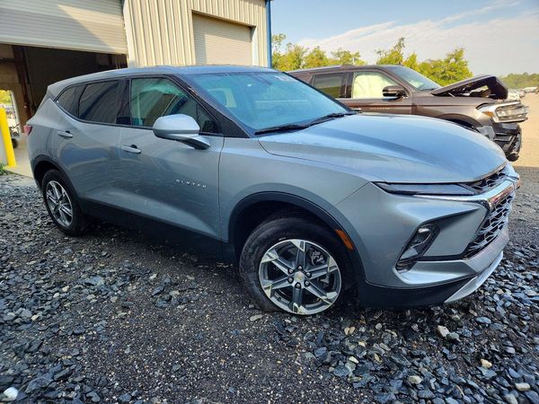 2026 CHEVROLET BLAZER 2LT — Passenger 3/4
