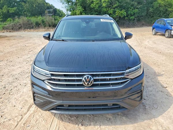 2022 VOLKSWAGEN TIGUAN SE