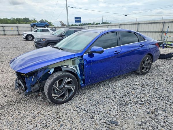 2024 HYUNDAI ELANTRA