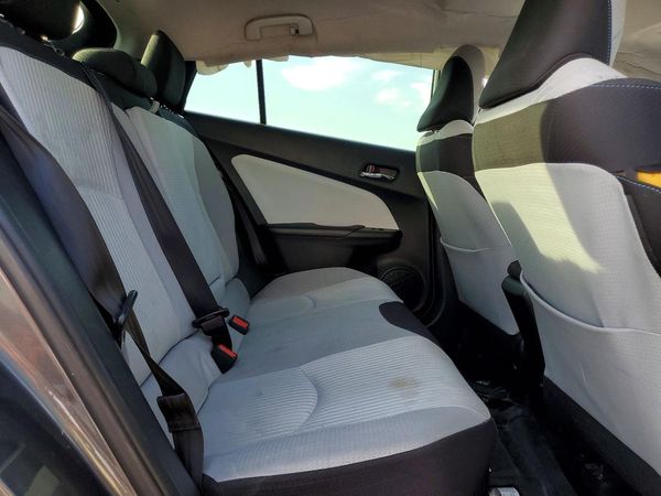 2017 TOYOTA PRIUS