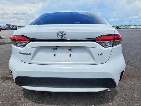 2022 TOYOTA COROLLA