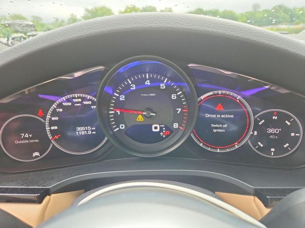 2020 PORSCHE CAYENNE