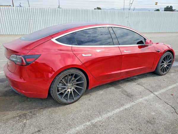 2018 TESLA MODEL 3