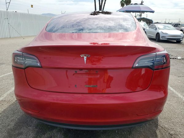2018 TESLA MODEL 3