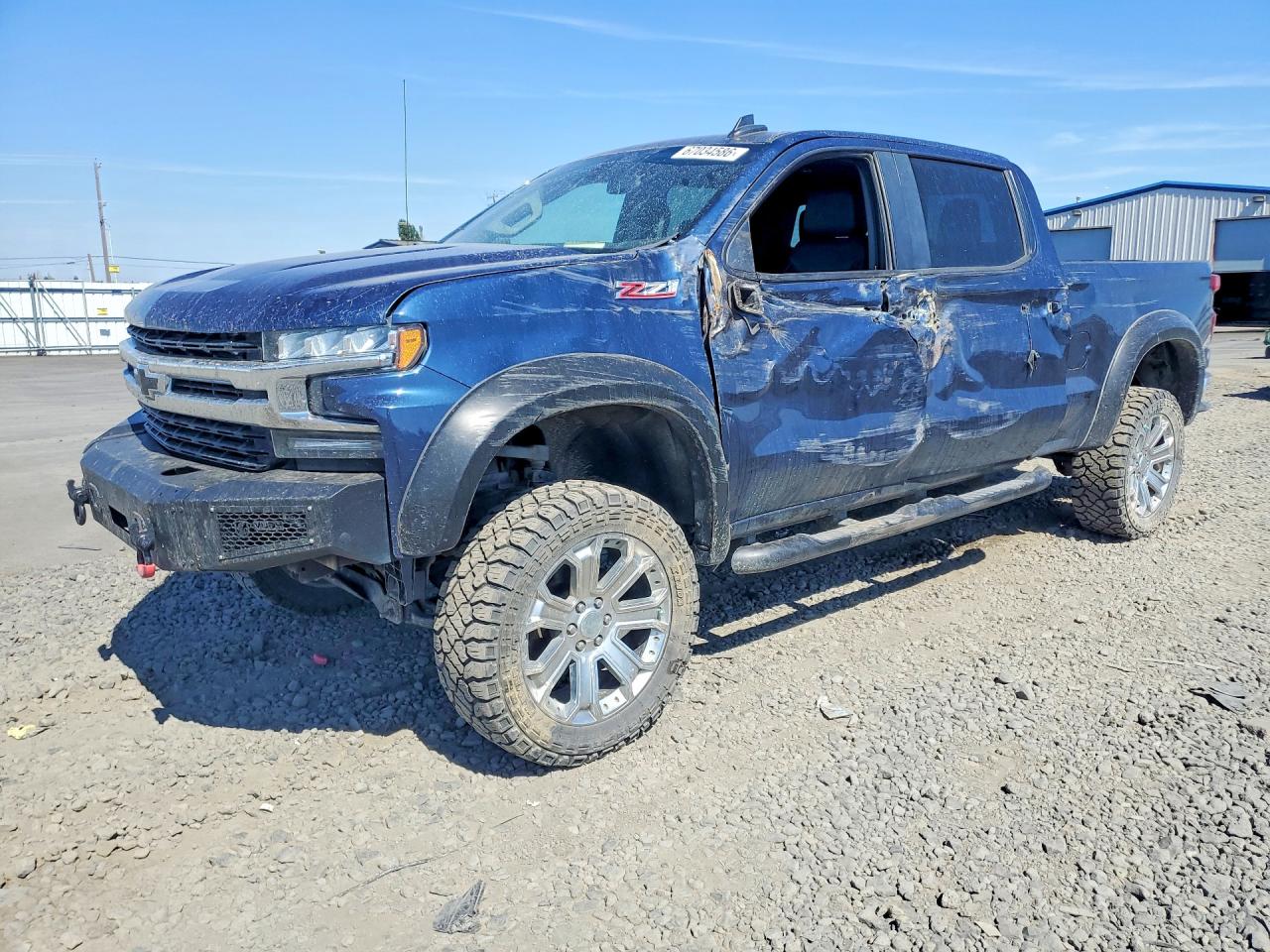 2019 CHEVROLET SILVERADO LT — Front 3/4