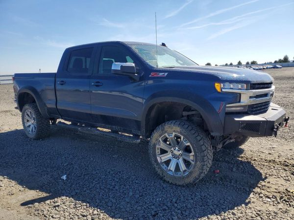 2019 CHEVROLET SILVERADO LT — Passenger 3/4