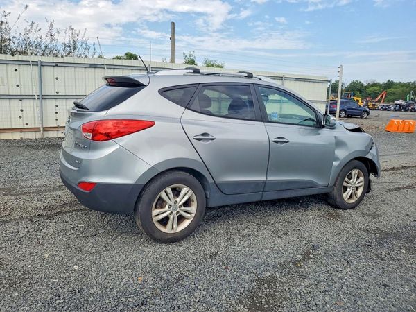 2012 HYUNDAI TUCSON GLS