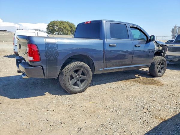 2016 RAM 1500 ST