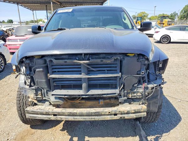 2016 RAM 1500 ST