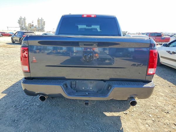 2016 RAM 1500 ST