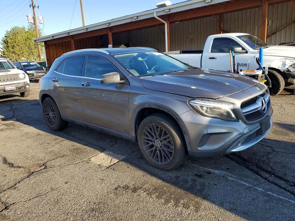 2015 MERCEDES-BENZ GLA GLA250 4-MATIC
