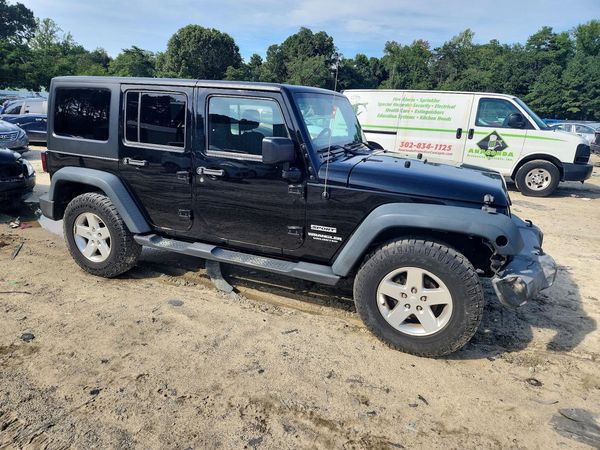 2015 JEEP WRANGLER UNLIMITED Sport — Passenger 3/4
