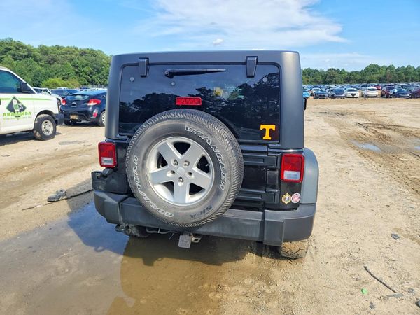 2015 JEEP WRANGLER UNLIMITED Sport — DIRR