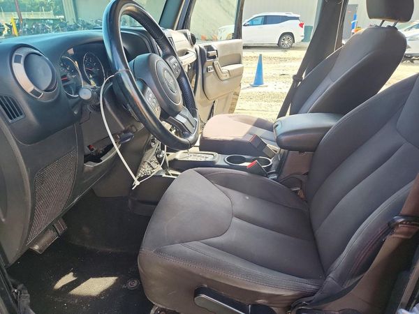 2015 JEEP WRANGLER UNLIMITED Sport — DENT