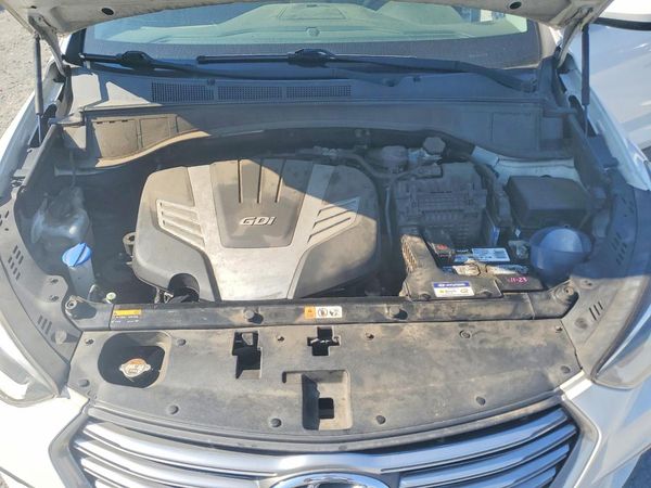 2017 HYUNDAI SANTA FE GI — Engine bay