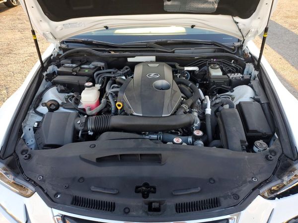 2019 LEXUS IS