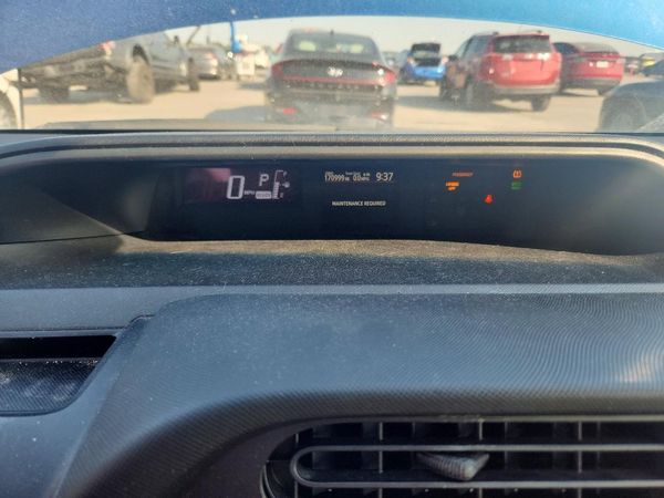 2016 TOYOTA PRIUS