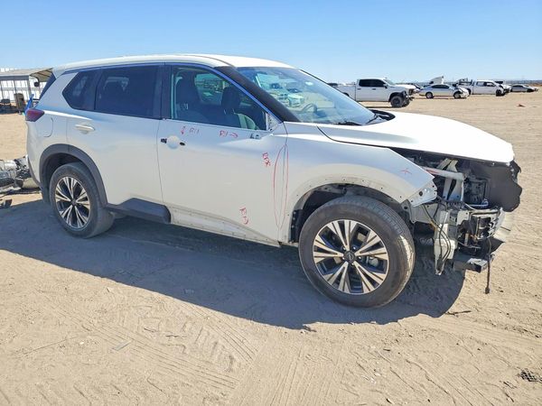 2022 NISSAN ROGUE SV — Passenger 3/4