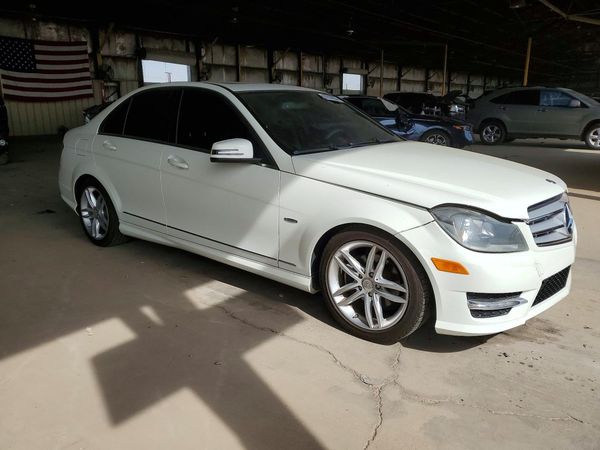 2012 MERCEDES-BENZ C C250