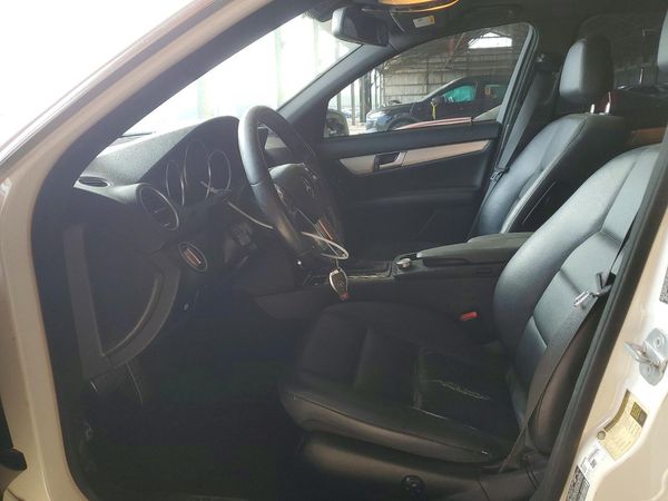 2012 MERCEDES-BENZ C C250