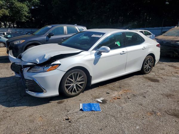 2023 TOYOTA CAMRY
