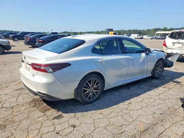 2023 TOYOTA CAMRY