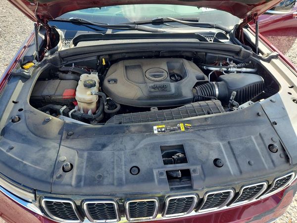 2022 JEEP GRAND CHEROKEE