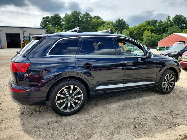 2017 AUDI Q7 quattro Premium Plus