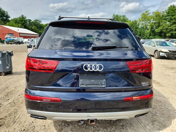 2017 AUDI Q7 quattro Premium Plus