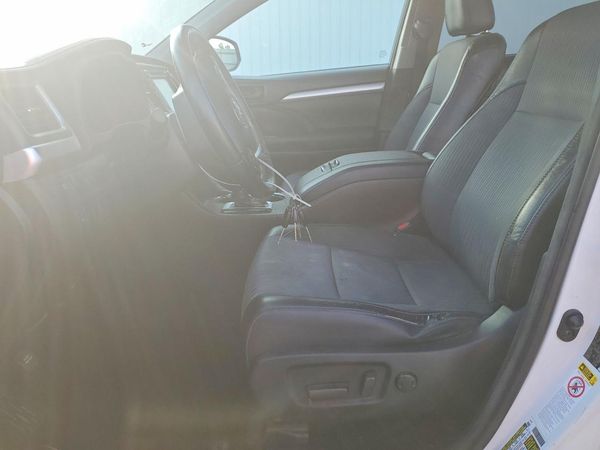 2017 TOYOTA HIGHLANDER