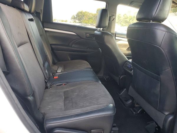 2017 TOYOTA HIGHLANDER