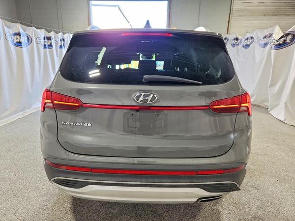 2021 HYUNDAI SANTA FE SEL w/ Convenience Pkg