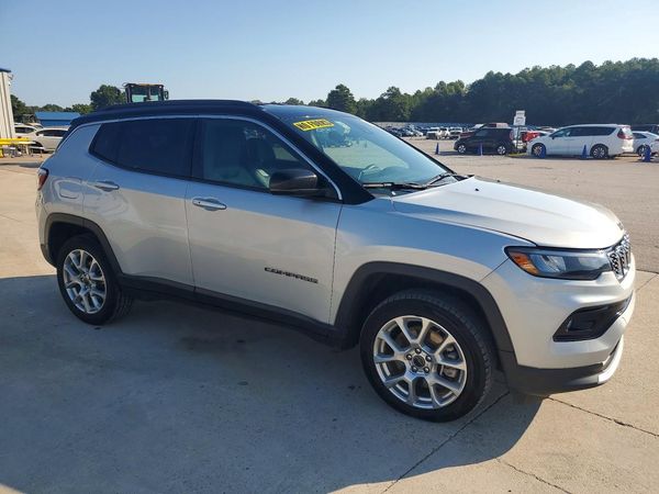 2025 JEEP COMPASS Limited