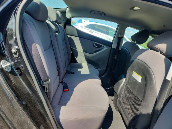 2014 HYUNDAI ELANTRA GLS(Middle)