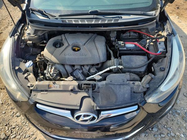 2014 HYUNDAI ELANTRA GLS(Middle)