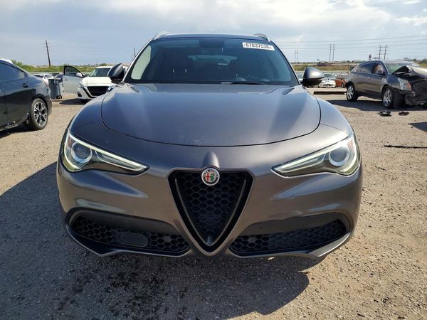 2018 ALFA ROMEO STELVIO TI AWD