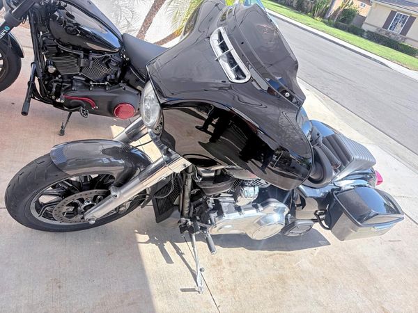 2021 HARLEY-DAVIDSON FLHT