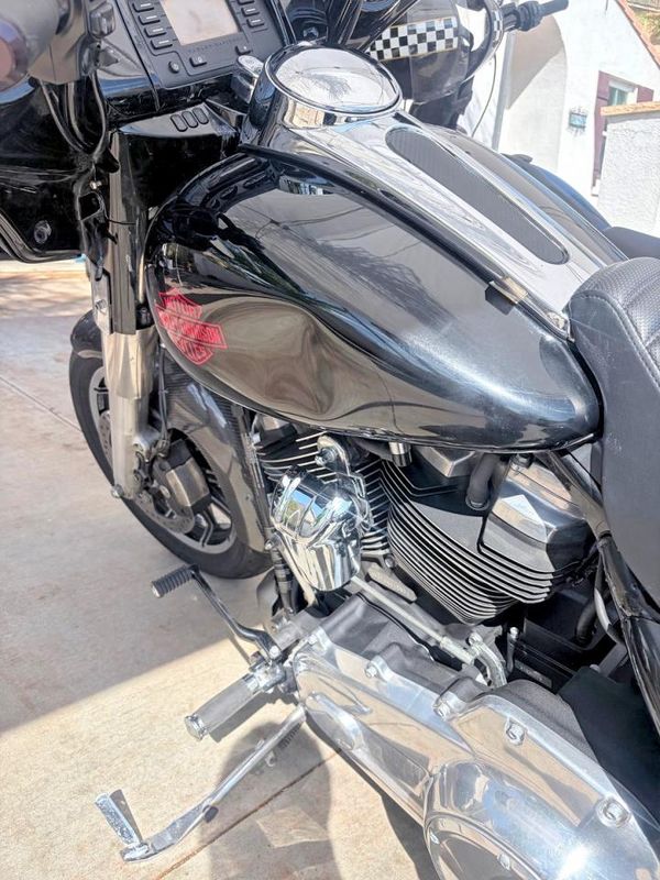 2021 HARLEY-DAVIDSON FLHT