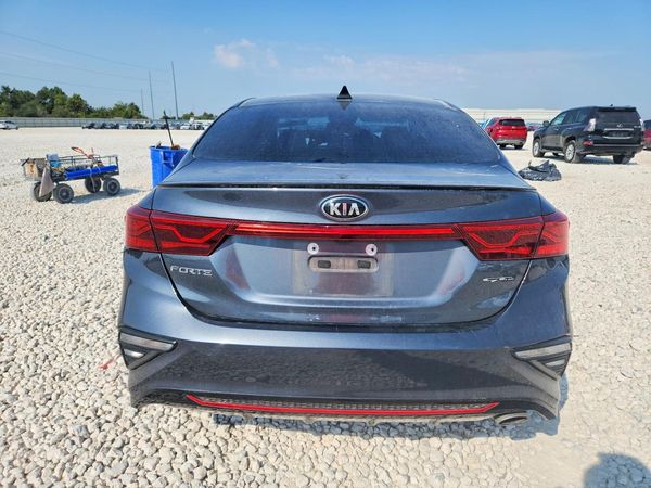 2020 KIA FORTE GT Line