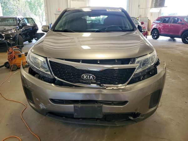 2014 KIA SORENTO Base/ LX
