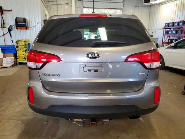 2014 KIA SORENTO Base/ LX
