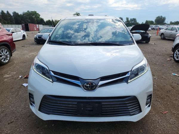 2020 TOYOTA SIENNA