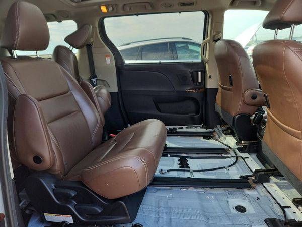2020 TOYOTA SIENNA